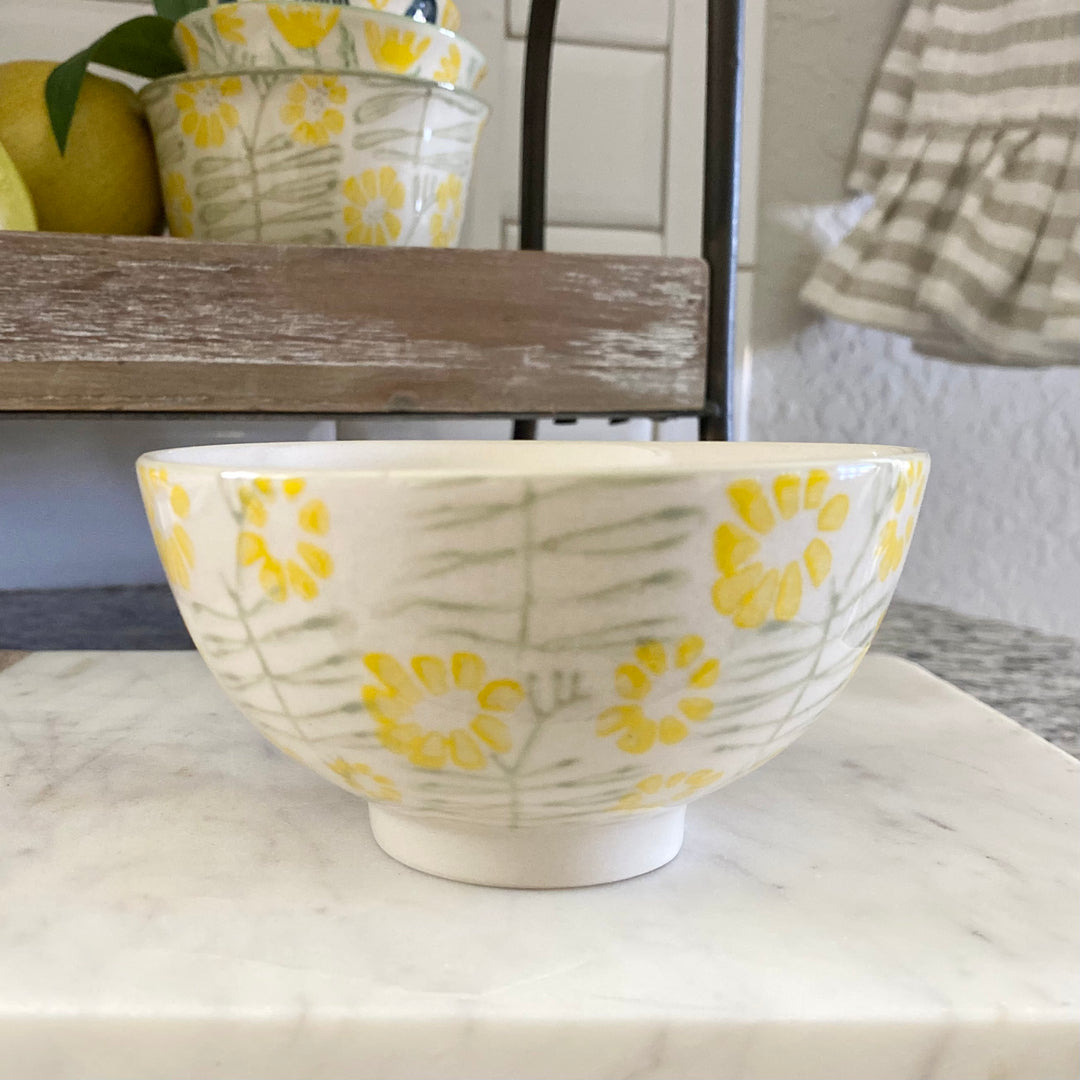 Set/4 Buttercup Stoneware Bowls