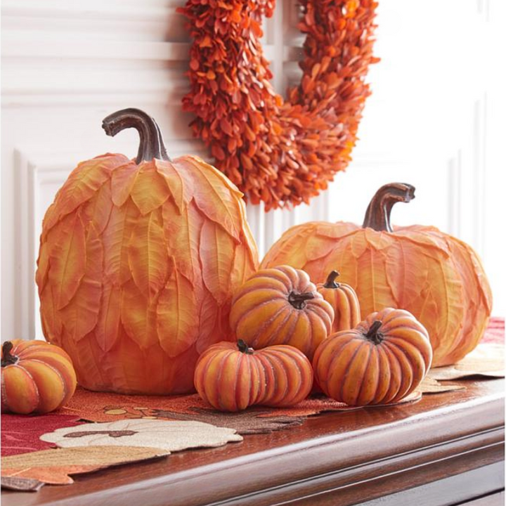 Set/5 Orange Resin Pumpkins