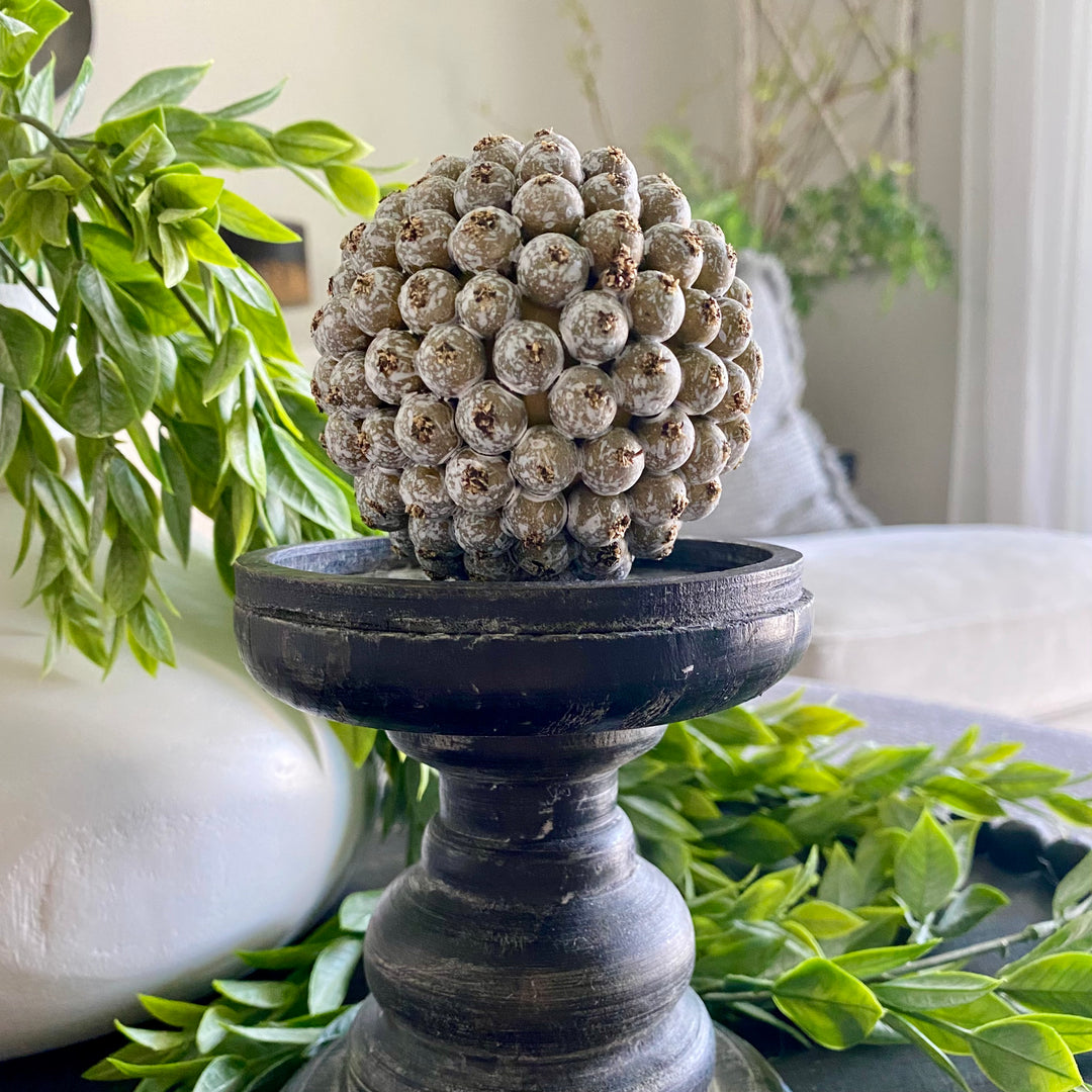 Weathered Berry Orbs