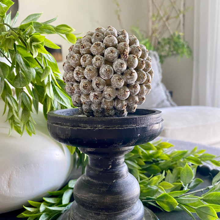 Weathered Berry Orbs