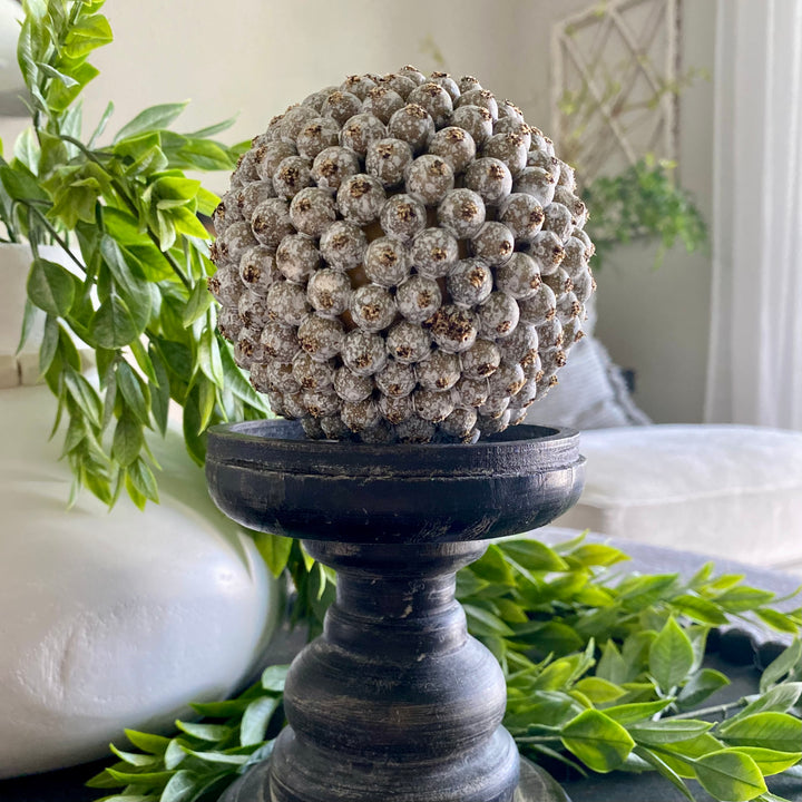Weathered Berry Orbs