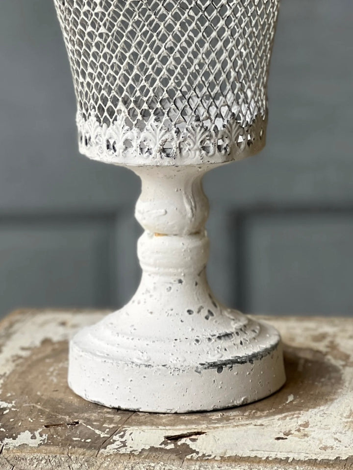 Set/2 Cottage Style Candle Holders