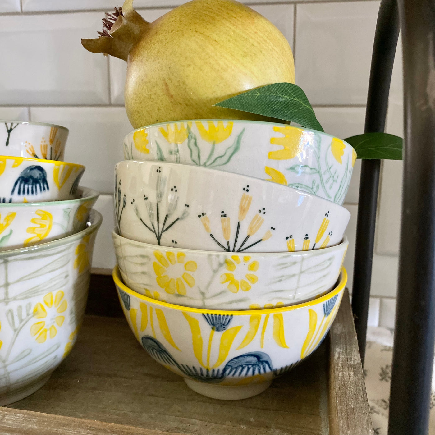 S/4 Buttercup Stoneware Bowls