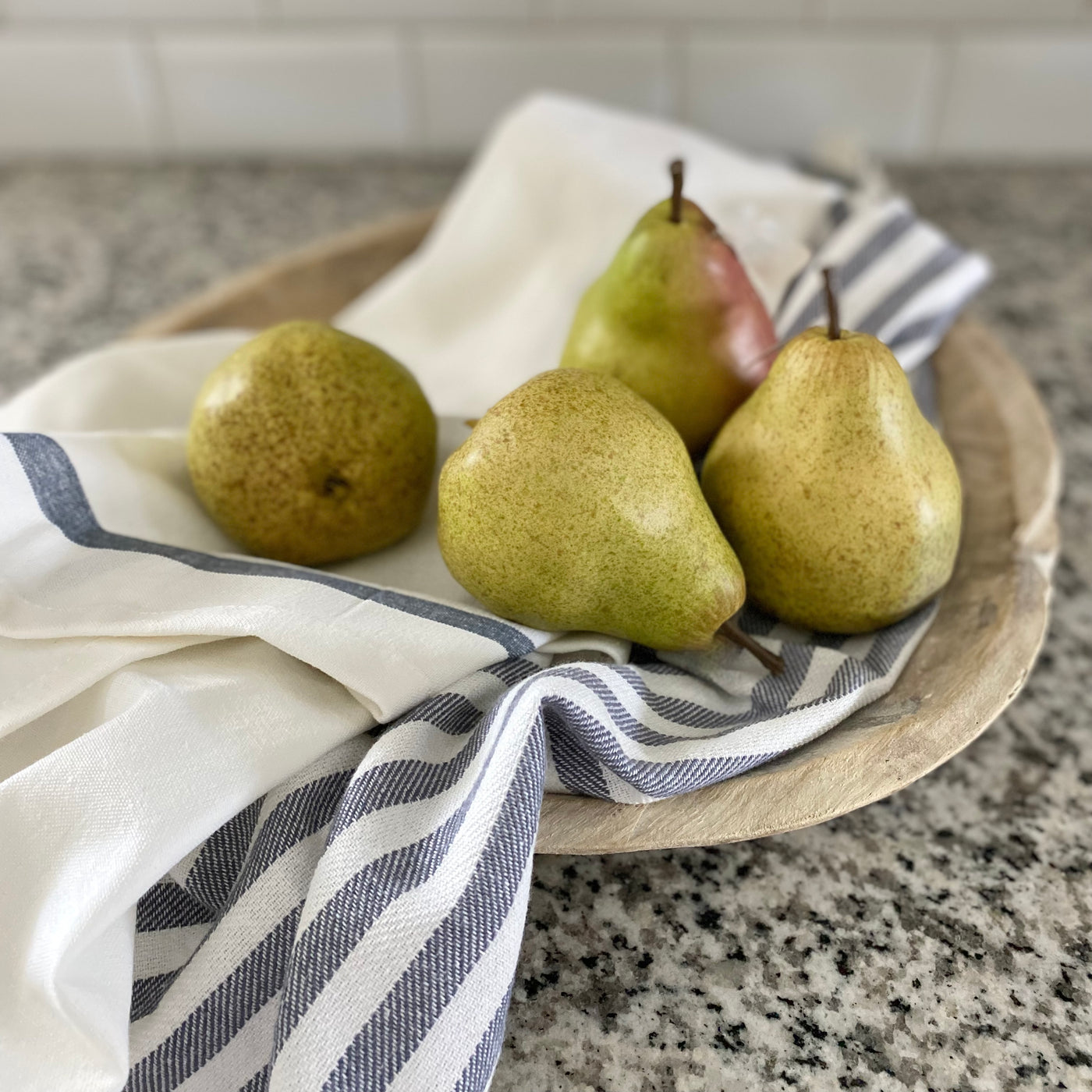 Set/2 Handcrafted Market Pears