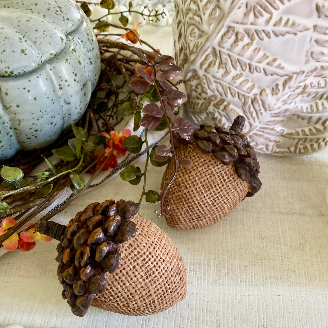 Set/3 Acorns With Pine Cone Tops