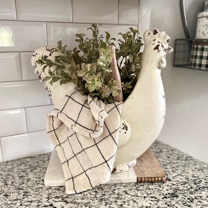 Weathered Hen Planter