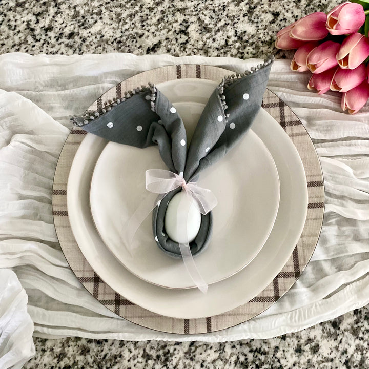 Set/4 Neutral-Toned Plaid Pattern Charger Plates