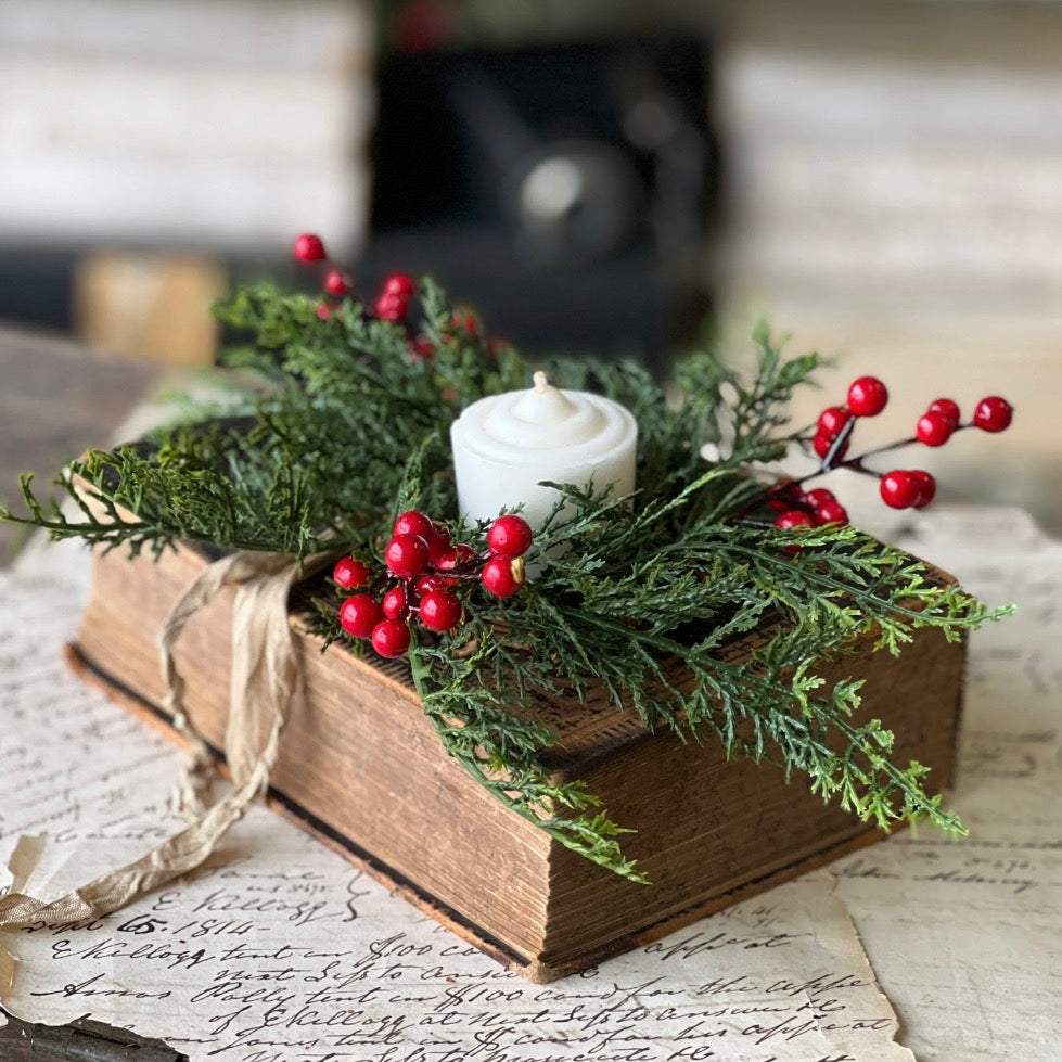 Red Cedar & Berries Candle Ring