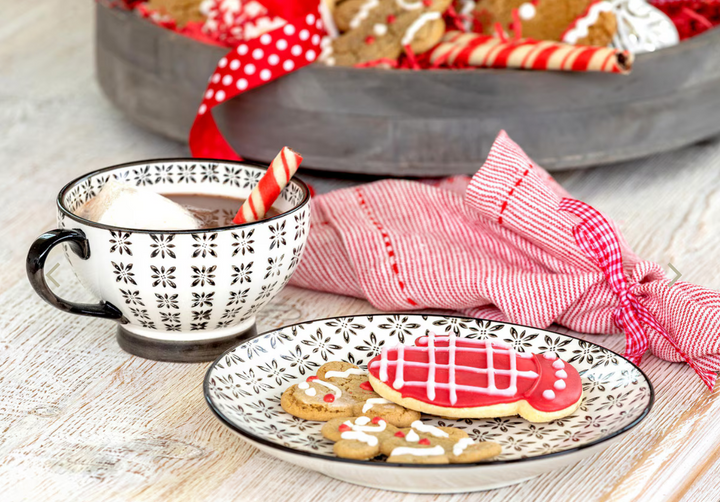 Set/4 Norden Pattern Dessert Plates