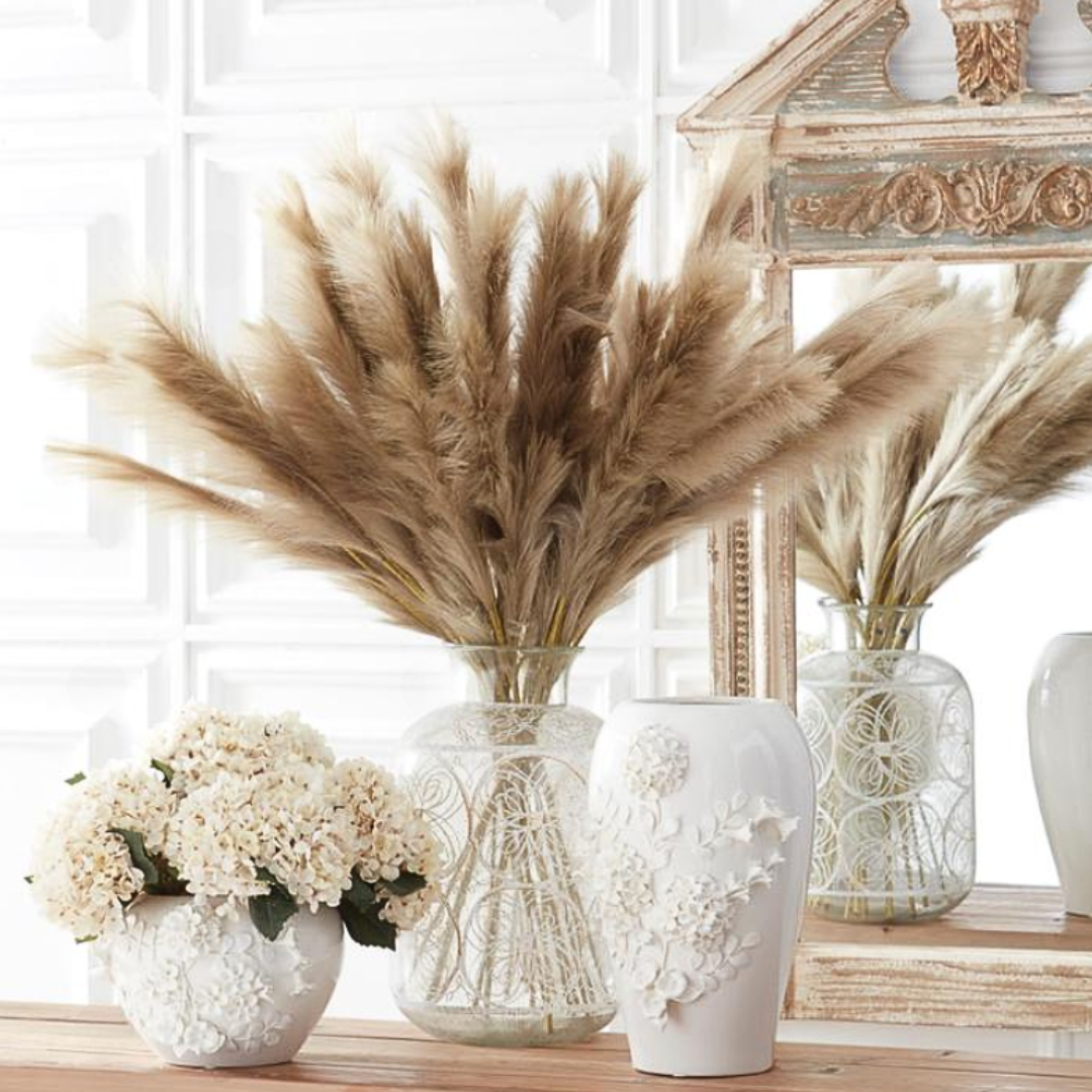 Dried Natural Pampas Grass in neutral brown hues.