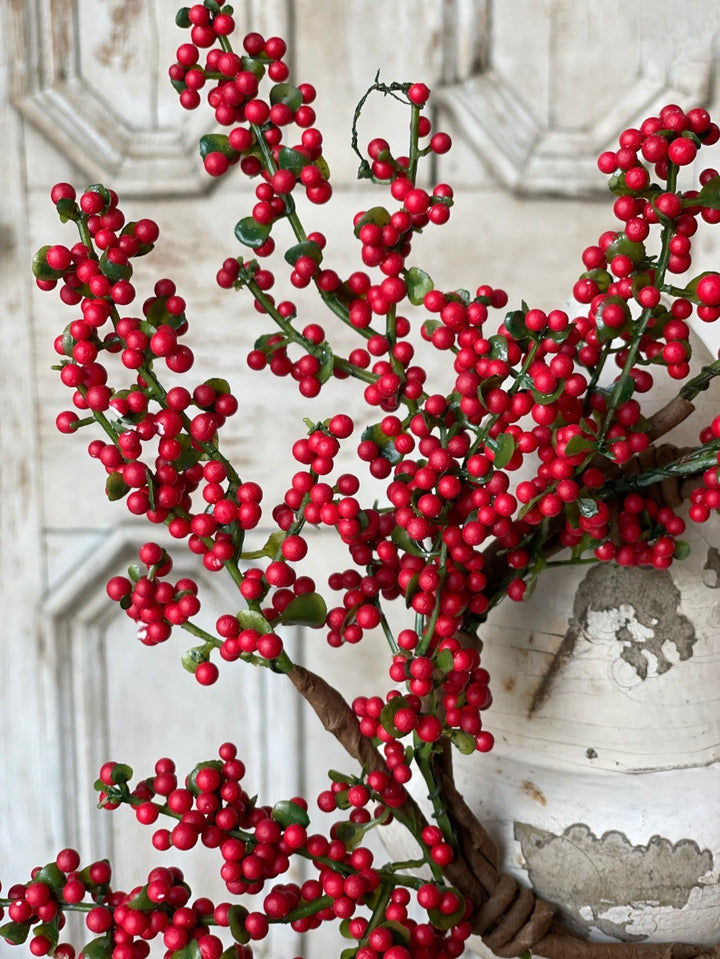 Red Berry Candle Ring