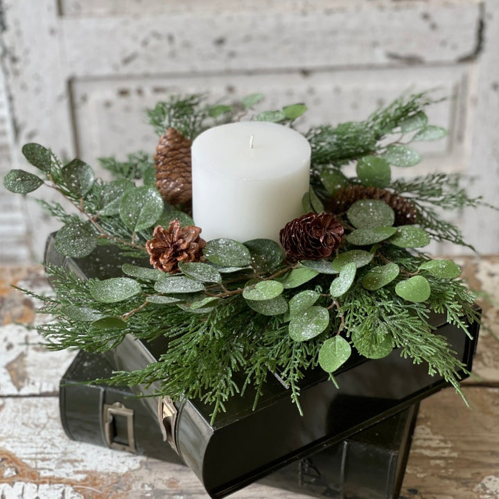 Cedar & Pinecone Candle Ring